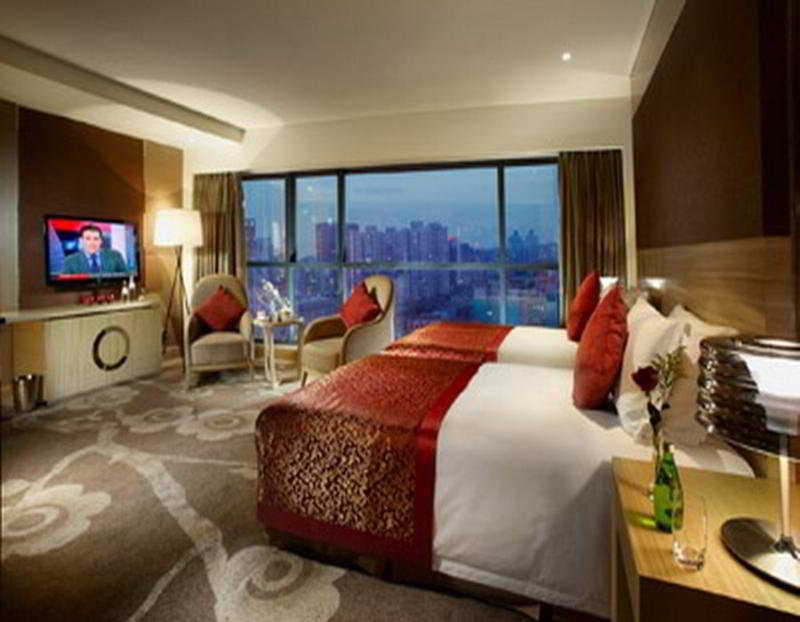 Regal Master Hotel Chengdu Exterior photo